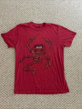 Red Short Sleeve Graphic Tee with Animal Drummer Design